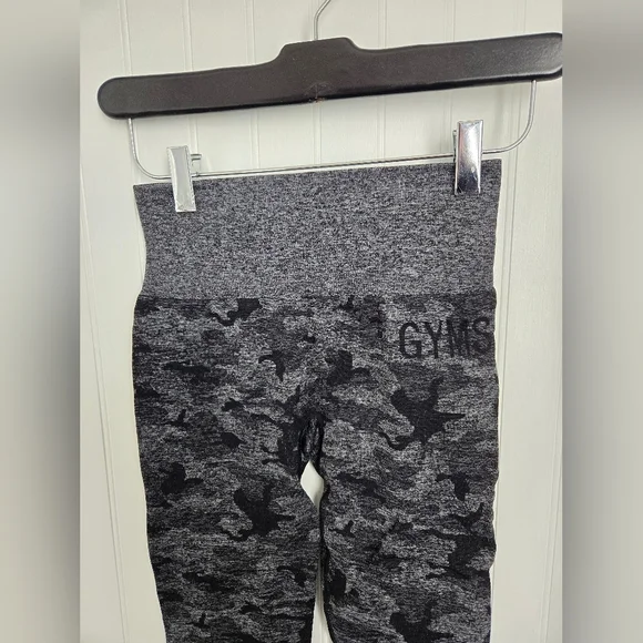 Gymshark Seamless Scrunch Butt Leggings | XS | Gray Camo - Picture 5 of 9